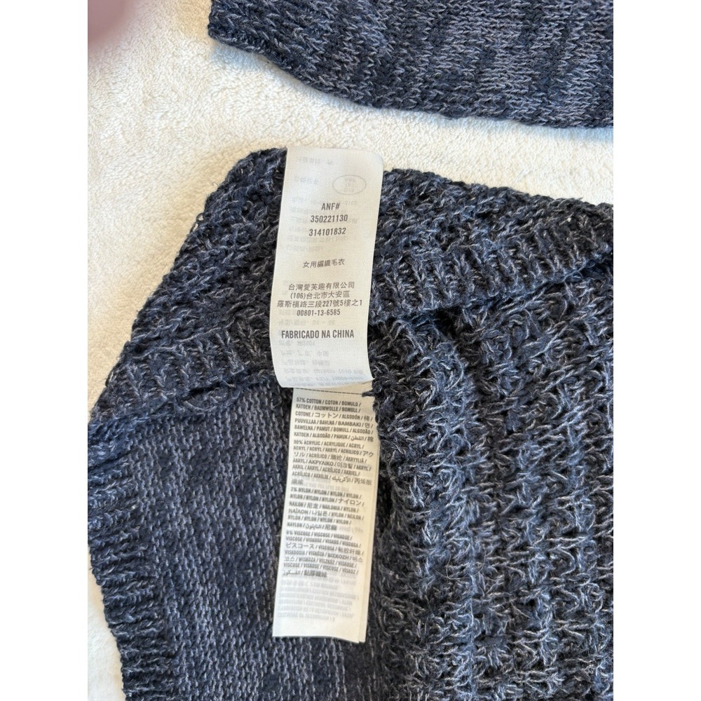 Hollister Navy‎ Blue Knit Sweater Women's Medium Long Sleeve Lightweight - Picture 9 of 12